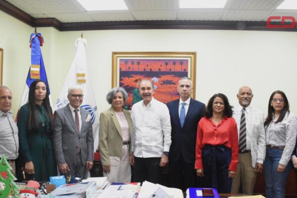 El Ministerio de Educación Superior, Ciencia y Tecnología, MESCyT, doctor Franklin García Fermín, informó que estudiantes dominicanos en Rusia.