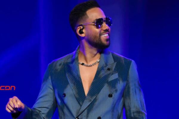 Espectáculos Públicos investiga a Romeo Santos y Saymon Díaz por censura de 