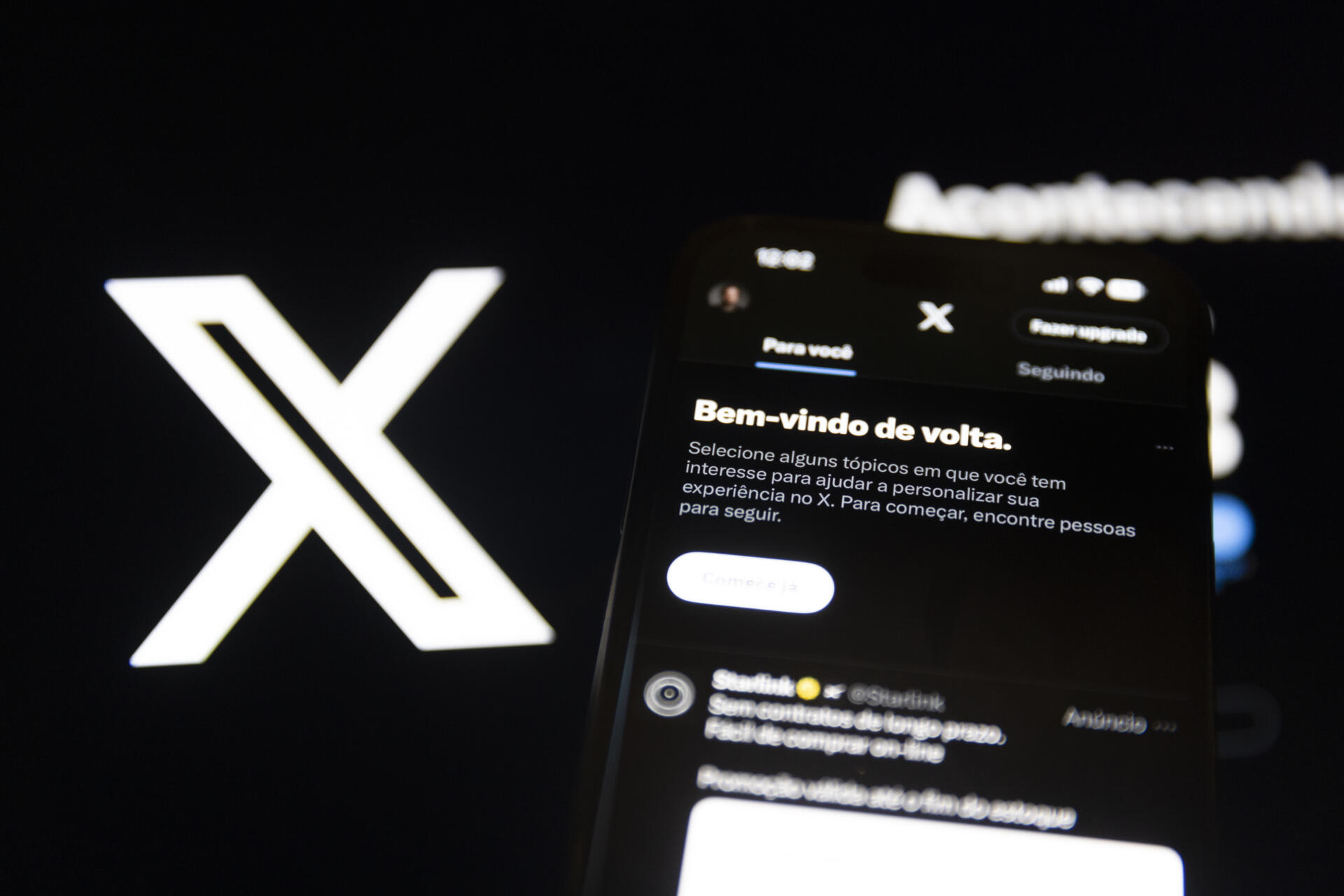 Miles de usuarios abandonan X a través de HelloQuitX en el día de la investidura de Trump