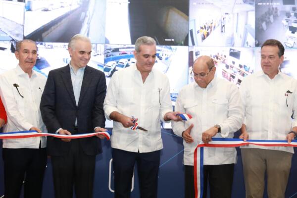 Abinader encabeza inauguraciones en Ciudad Juan Bosch y el INFOTEP