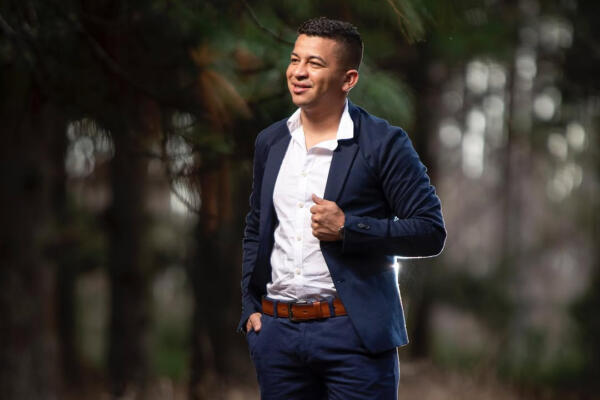 Davinson Gaviria, cantante colombiano de música popular, fue asesinado de múltiples disparos