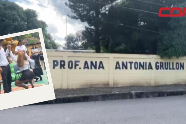 Estudiantes que realizaron un baile considerado inapropiado.
