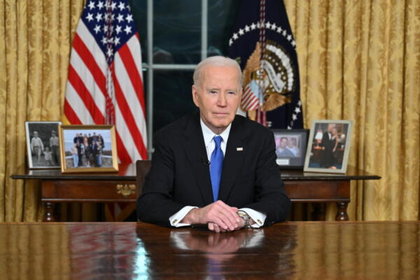 El presidente de Estados Unidos, Joe Biden habla durante su discurso de despedida desde el Despacho Oval de la Casa Blanca.
EFE/EPA/MANDEL NGAN / POOL