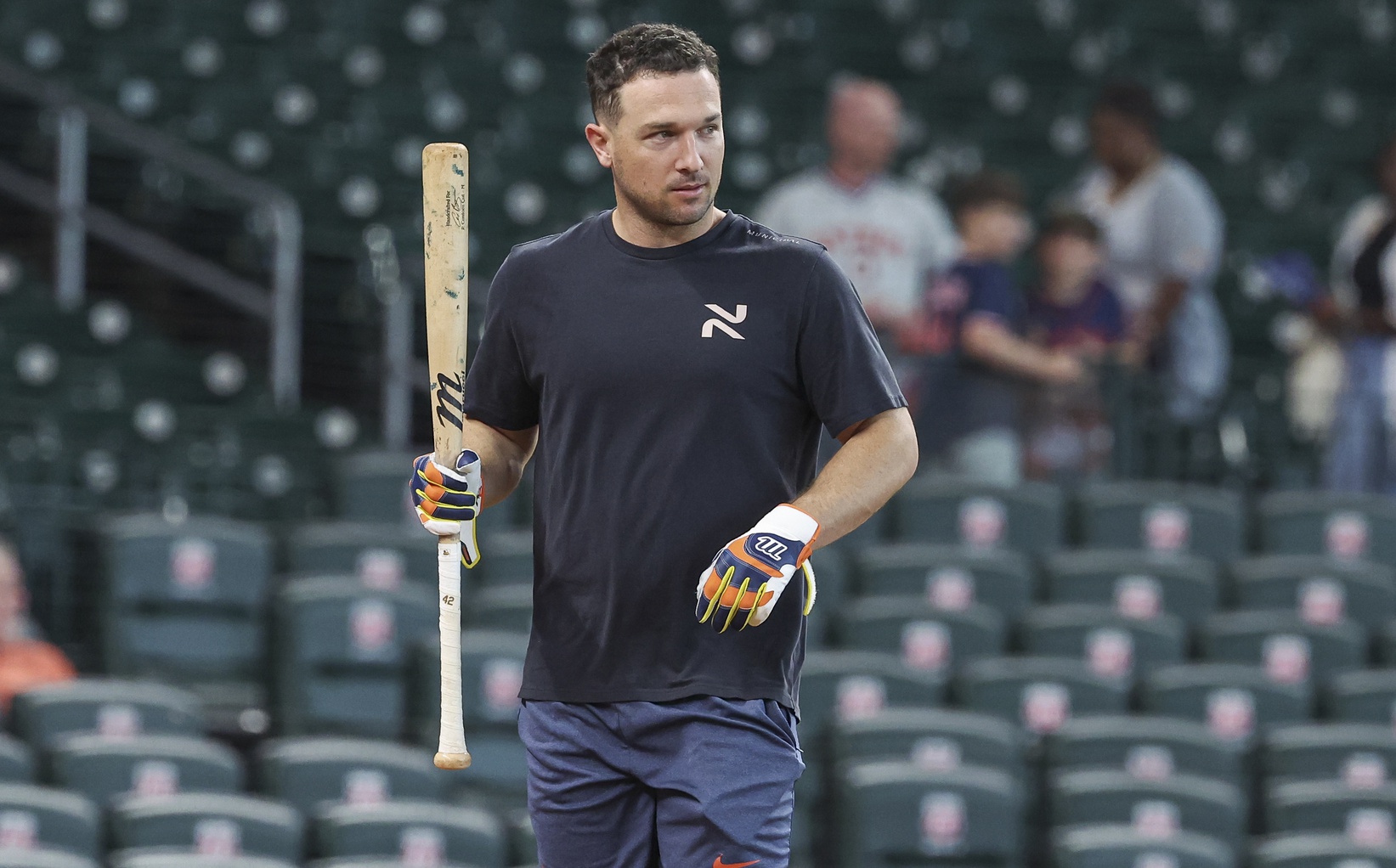 Si los Medias Rojas resultan contratando a Bregman, es posible que llene la vacante en la intermedia.