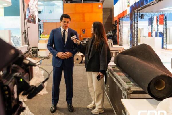 Ministro Collado promete un stand espectacular para esta edición de Fitur