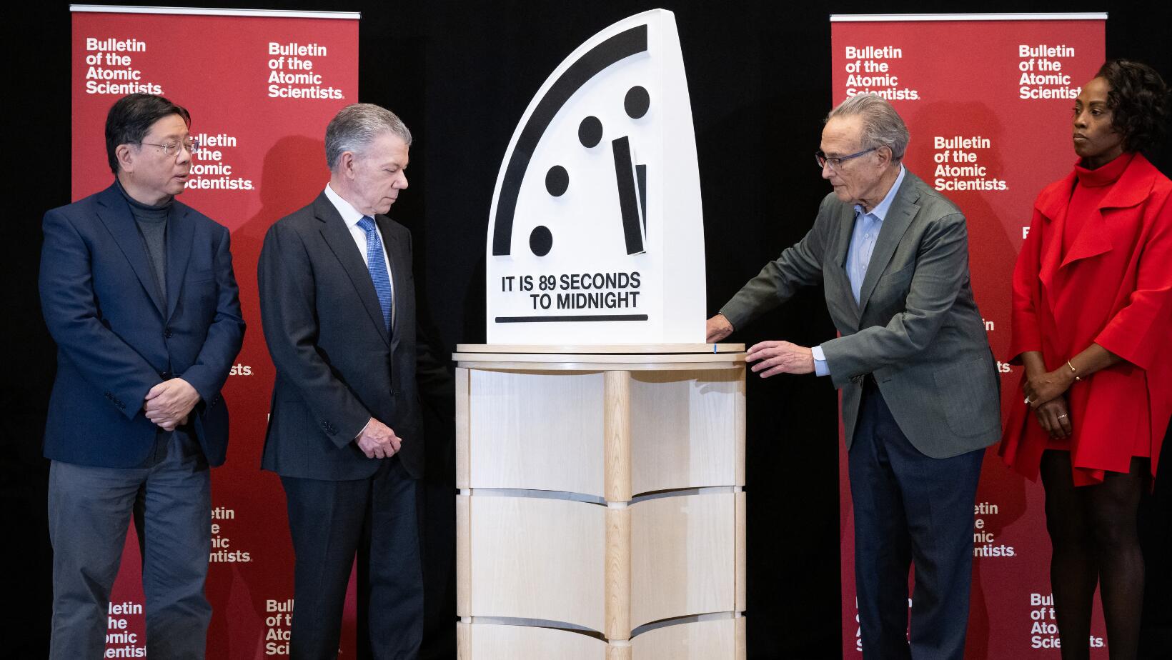 El Reloj del Apocalipsis avanza: la humanidad está a 89 segundos de la medianoche