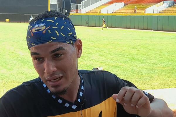 Luis F. Castillo buscará ganarse un lugar en el equipo de Grandes Ligas durante los campamentos, aunque queda por ver si terminará lanzando junto a Luis M. Castillo