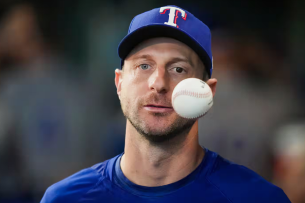 Ganador de tres Premios Cy Young y dos veces campeón de la Serie Mundial (2019 con los Nacionales y 2023 con los Rangers), Scherzer aporta una trayectoria y experiencia que pocos lanzadores en las Grandes Ligas pueden igualar.
