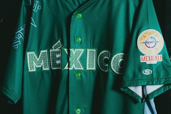 México debutará en la Serie del Caribe 2025 el próximo 31 de enero; lo hará frente a Puerto Rico en el juego inaugural de la competición, se llevará a cabo a las 20:00 hora local. Seguidamente jugará contra Venezuela, República Dominicana y Japón que debutará en el beisbol del Caribe durante esta edición.