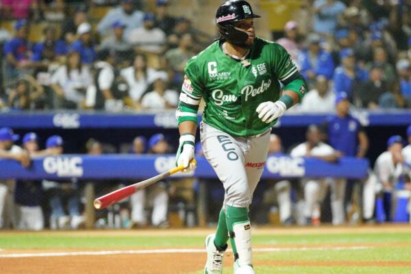 Robinson Canó lidera a las Estrellas en promedio de bateo (.417) y carreras empujadas (8), renglón este último en el cual encabeza todo el Round Robin.