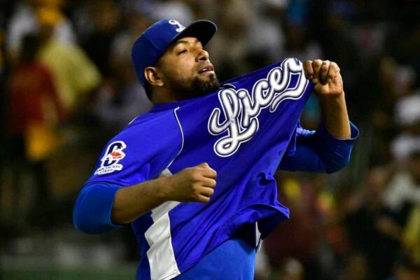 Cesar Valdez lanzará en el segundo turno de la rotación de la final de los Tigres del Licey frente a los Leones del Escogido