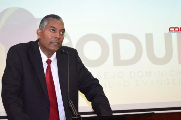 El presidente del Codue, pastor Feliciano Lacen. (foto, fuente externa)