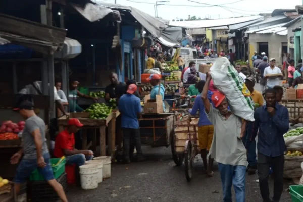 Pero más que los altos precios, lamentan las pérdidas provocadas por disminución en las ventas. Foto: Fuente externa 