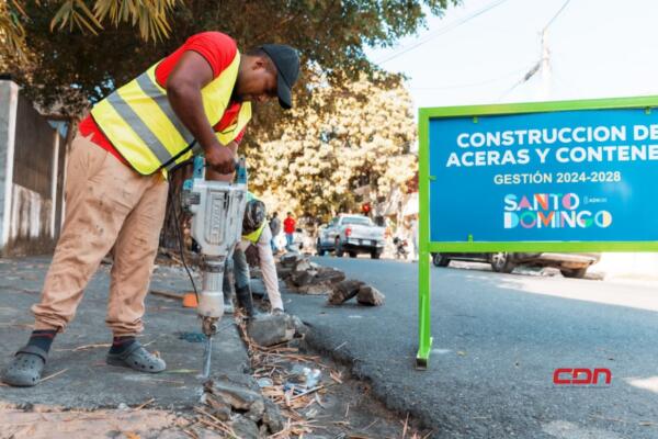 Las brigadas del ayuntamiento se encuentran trabajando en Villa Consuelo. (Foto, fuente externa)