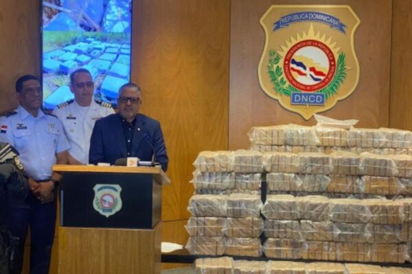 DNCD incauta 766 paquetes de droga en Pedernales 