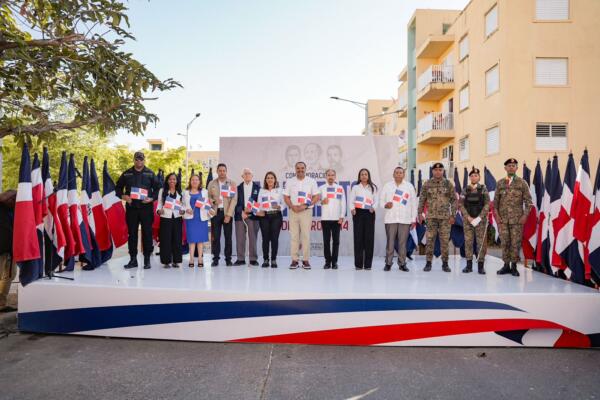 El Defensor del Pueblo Pablo Ulloa, durante la ceremonia.