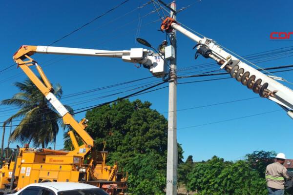 La instalación estuvo a cargo de 24 brigadas que trabajan con baja tensión. (foto, fuente externa)
