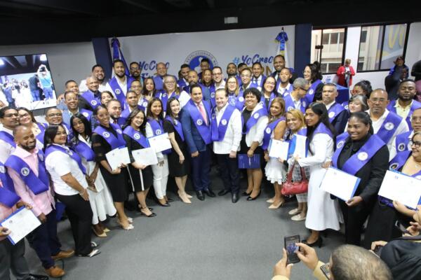 Escuela de formación política del PRM realiza primera graduación ordinaria