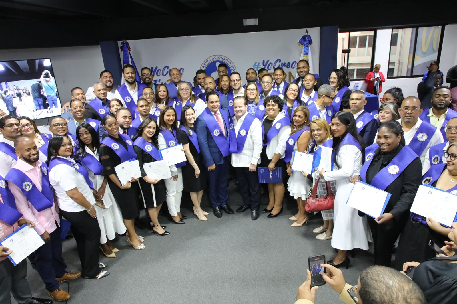 Escuela de formación política del PRM realiza primera graduación ordinaria