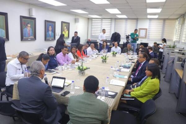 El Pleno de la Junta Central Electoral en una reunión.