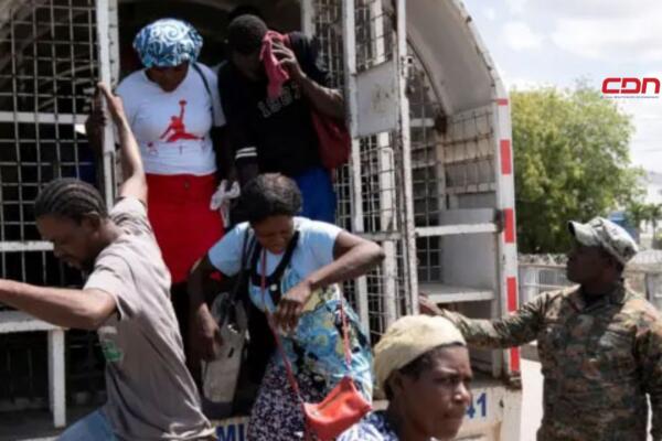 Las autoridades de Migración de la República Dominicana reportaron que más de 14,600 haitianos. (foto, fuente externa)