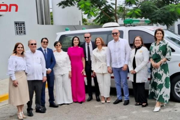 La primera dama de la República, Raquel Arbaje, estuvo presente en la inauguración.