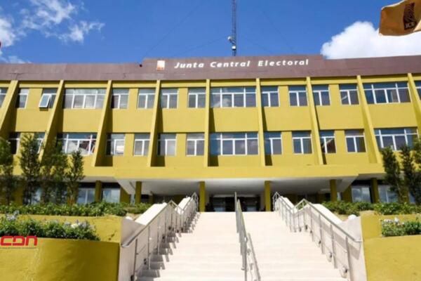 JCE iniciará proceso de licitación para la nueva cédula