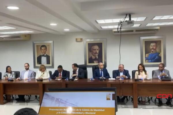 La Comisión del Partido de la Liberación Dominicana está presidida por el expresidente de la República, Danilo Medina. (foto, fuente externa)