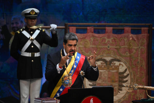 El presidente de Venezuela, Nicolás Maduro, pronuncia su discurso anual ante el parlamento en Caracas el 15 de enero de 2025.
(Photo by Federico PARRA / AFP)