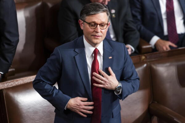 El republicano Mike Johnson, presidente de la Cámara de Representantes de Estados Unidos. EFE/EPA/JIM LO SCALZO