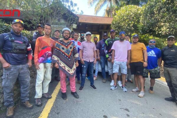 Pilotos de parapente podrán realizar competencia internacional en Jarabacoa.