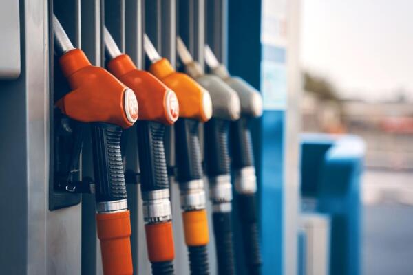 El petróleo sigue subiendo, lo que puede generar aumentos en la gasolina en el país, algo que se ha controlado anteriormente con subsidios.