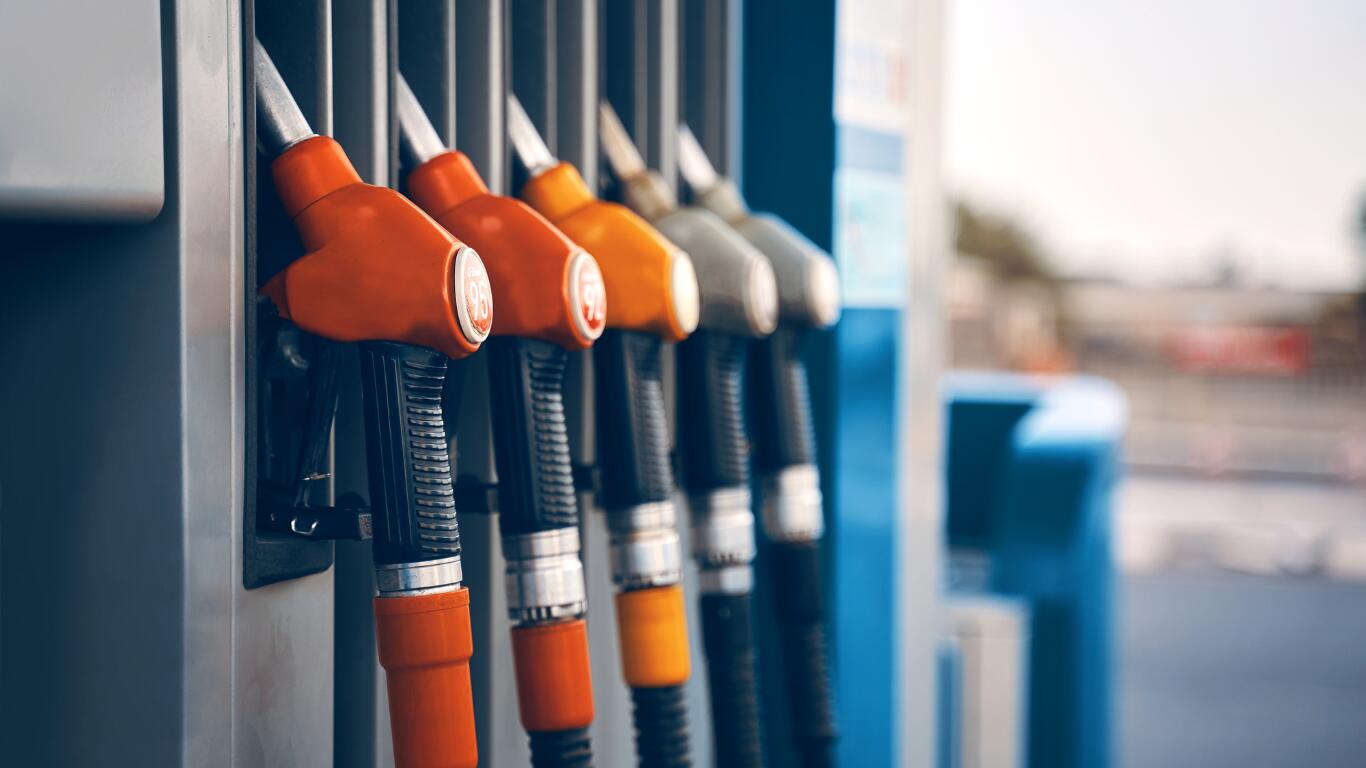 El petróleo sigue subiendo, lo que puede generar aumentos en la gasolina en el país, algo que se ha controlado anteriormente con subsidios.