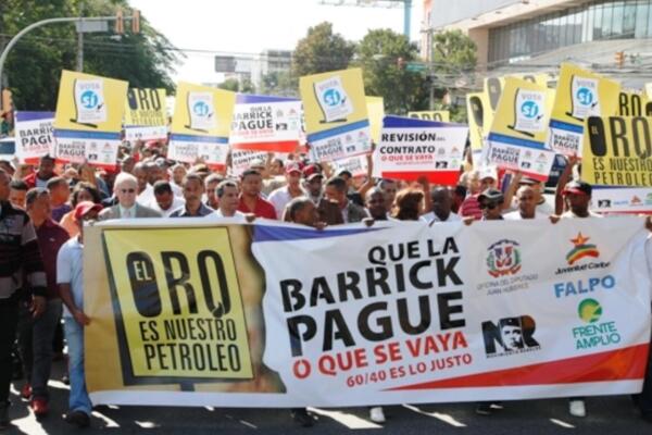 Comunitarios y sacerdotes católicos de Cotuí anunciaron una nueva marcha en contra de la minera Barrick Gold.