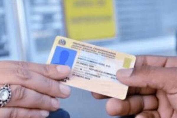Proyecto de la nueva cédula servirá para auditar el registro civil y el padrón electoral, afirma JCE. (foto, fuente externa)