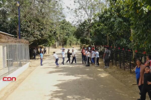 El Centro Educativo Ricardo Molina, que pertenece al Distrito Educativo 07-06, cuenta con solo tres aulas. (foto, fuente externa)
