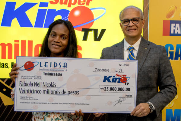 Nueva ganadora del sorteo Súper Kino Tv.