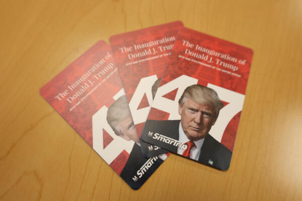 El metro de Washington lanza tarjetas conmemorativas por la investidura de Trump(Estados Unidos). EFE/ Octavio Guzmán