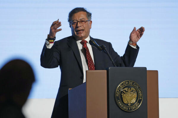 Petro viajará este miércoles a Haití para fomentar la cooperación e inversión en ese país