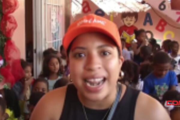 Alrededor de 500 niños entre tres y 12 años se beneficiaron de la entrega de regalos por el día de Reyes. Foto: Fuente externa 