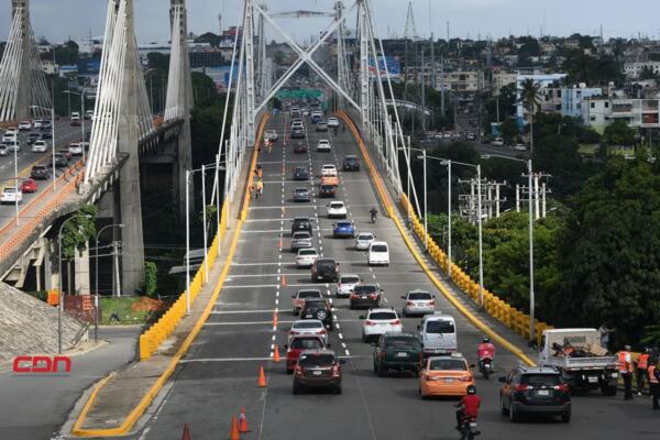 MOPC informó que procederá al cierre al tránsito vehicular por el puente Francisco del Rosario Sánchez. (foto, fuente externa)
