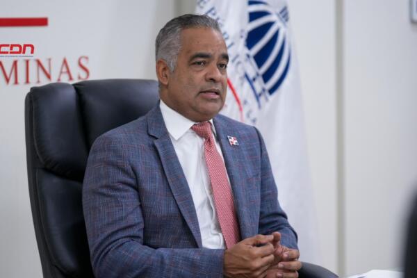 Joel Santos convocará diálogo entre comunitarios y Barrick Pueblo Viejo. (foto, fuente extyerna)