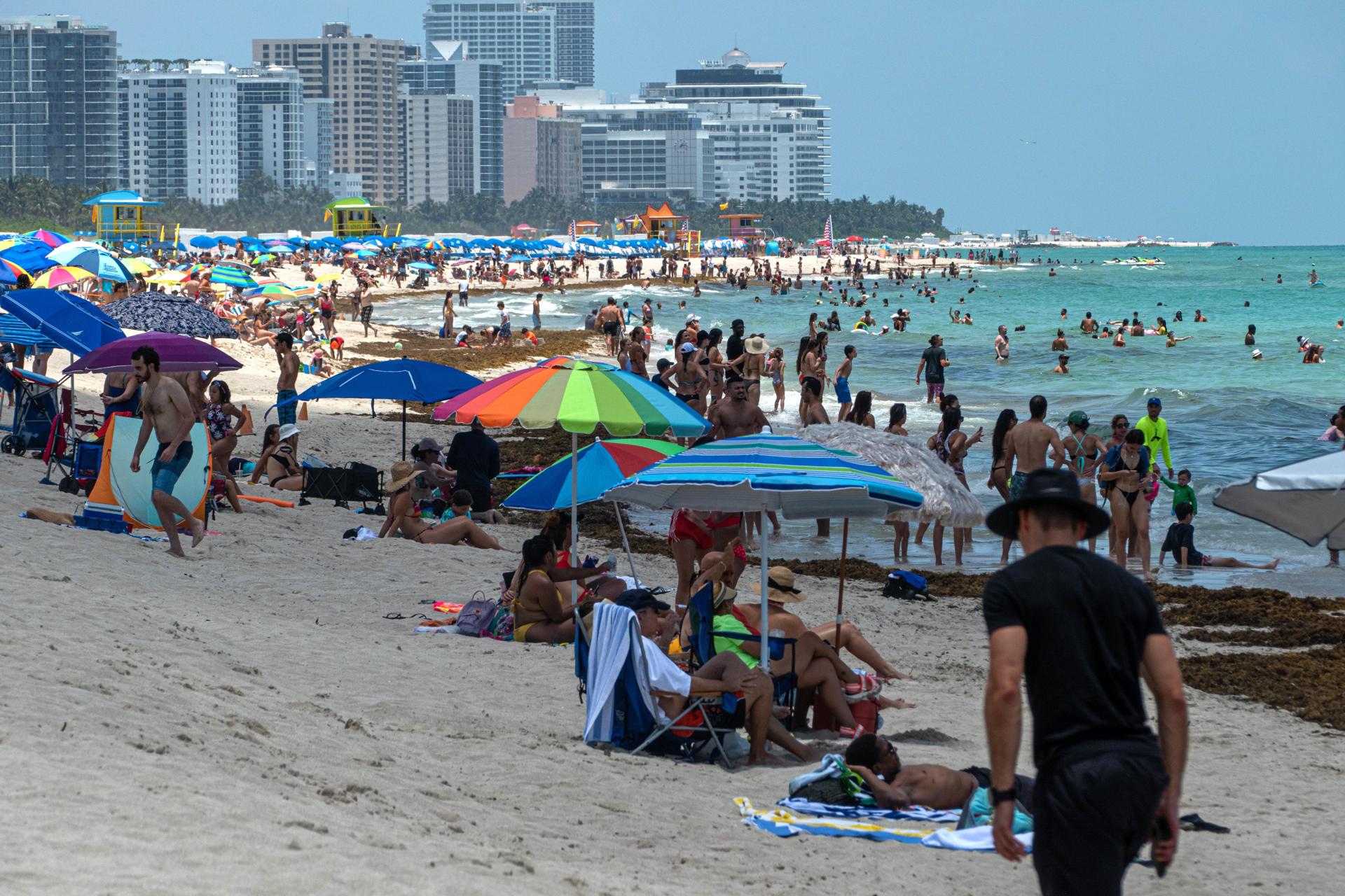 Florida registra en 2024 nuevo récord de turistas, casi 143 millones de visitantes