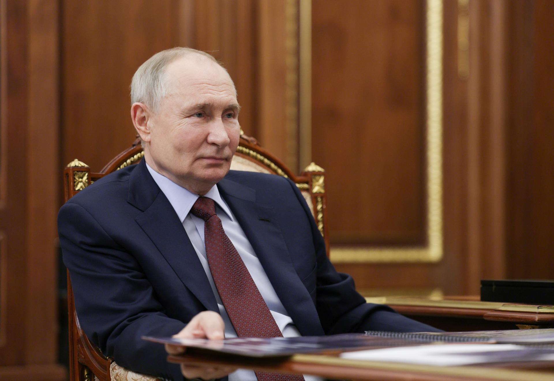 El presidente ruso, Vladímir Putin, está dispuesto a negociar con su homólogo ucraniano, Volodímir Zelenski, aunque dude de su legitimidad.