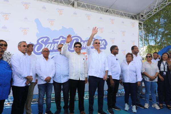 Abinader encabeza jornada Gobierno Contigo en La Ureña con más de 30,000 beneficiarios