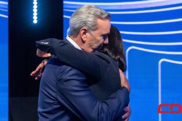 Abinader reafirma en San Valentín su amor hacia la primera dama Raquel Arbaje 