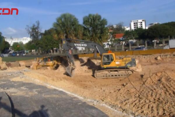 Construcción de túnel cercano a la Plaza de la Bandera.