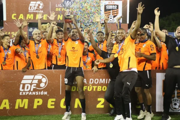 Un mejorado Cibao FC se mide a Chivas de Guadalajara , en la Copa de Campeones