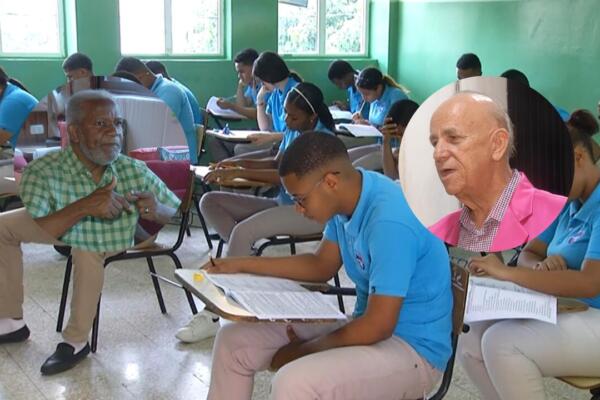 Expertos en la materia criticaron la falta de consenso en la elaboración del plan decenal de educación. El último plan concluyó en 2018. Foto: CDN Digital