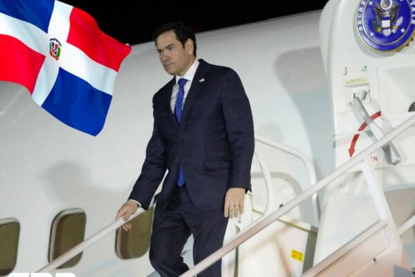El secretario de Estado de EE.UU., Marco Rubio, llega a la RD por el Aeropuerto Internacional de las Américas (AILA). Foto: CDN Digital